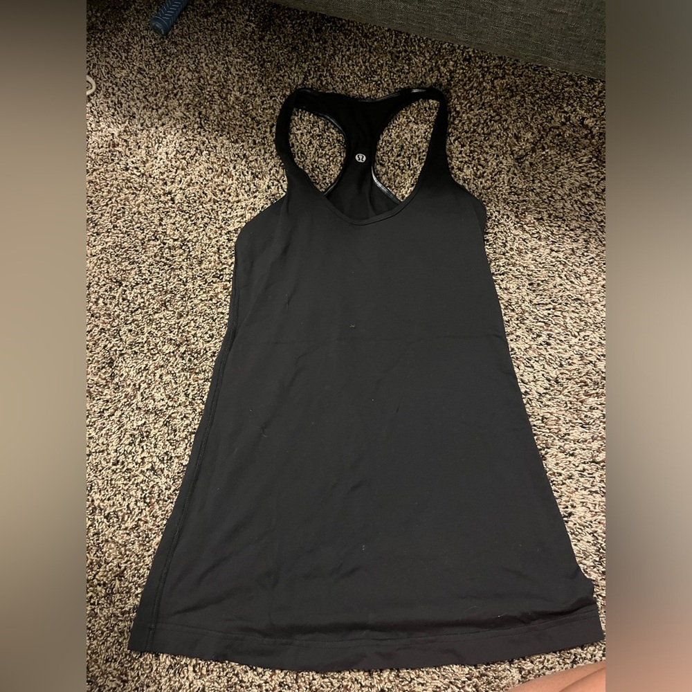 Lululemon tank top reversible!